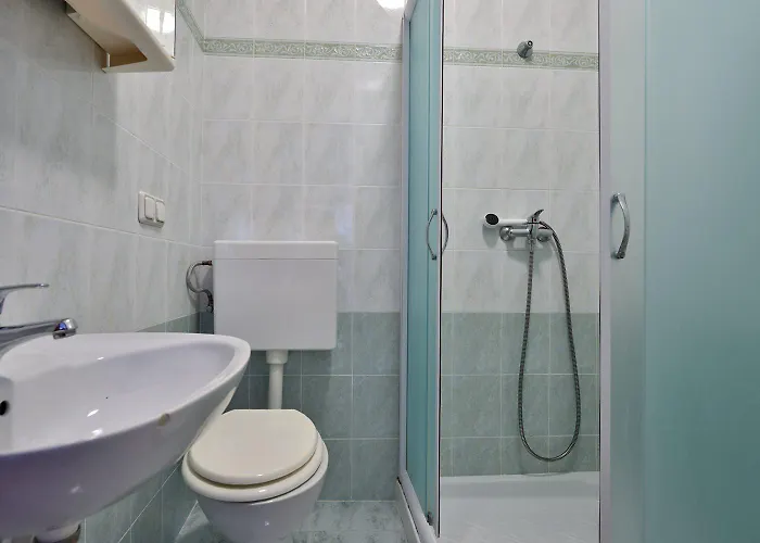 Vesna 2 With Terrace Appartamento *