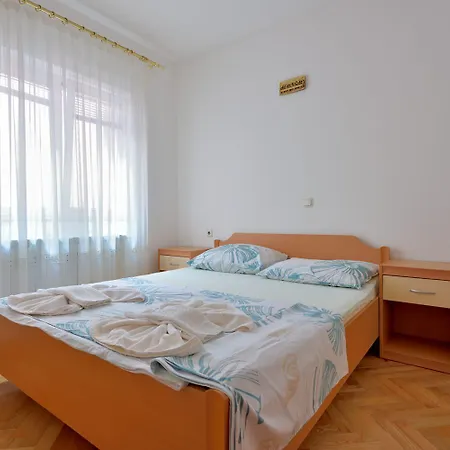 דירה Vesna 2 With Terrace *