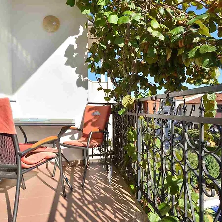 דירה Vesna 2 With Terrace *